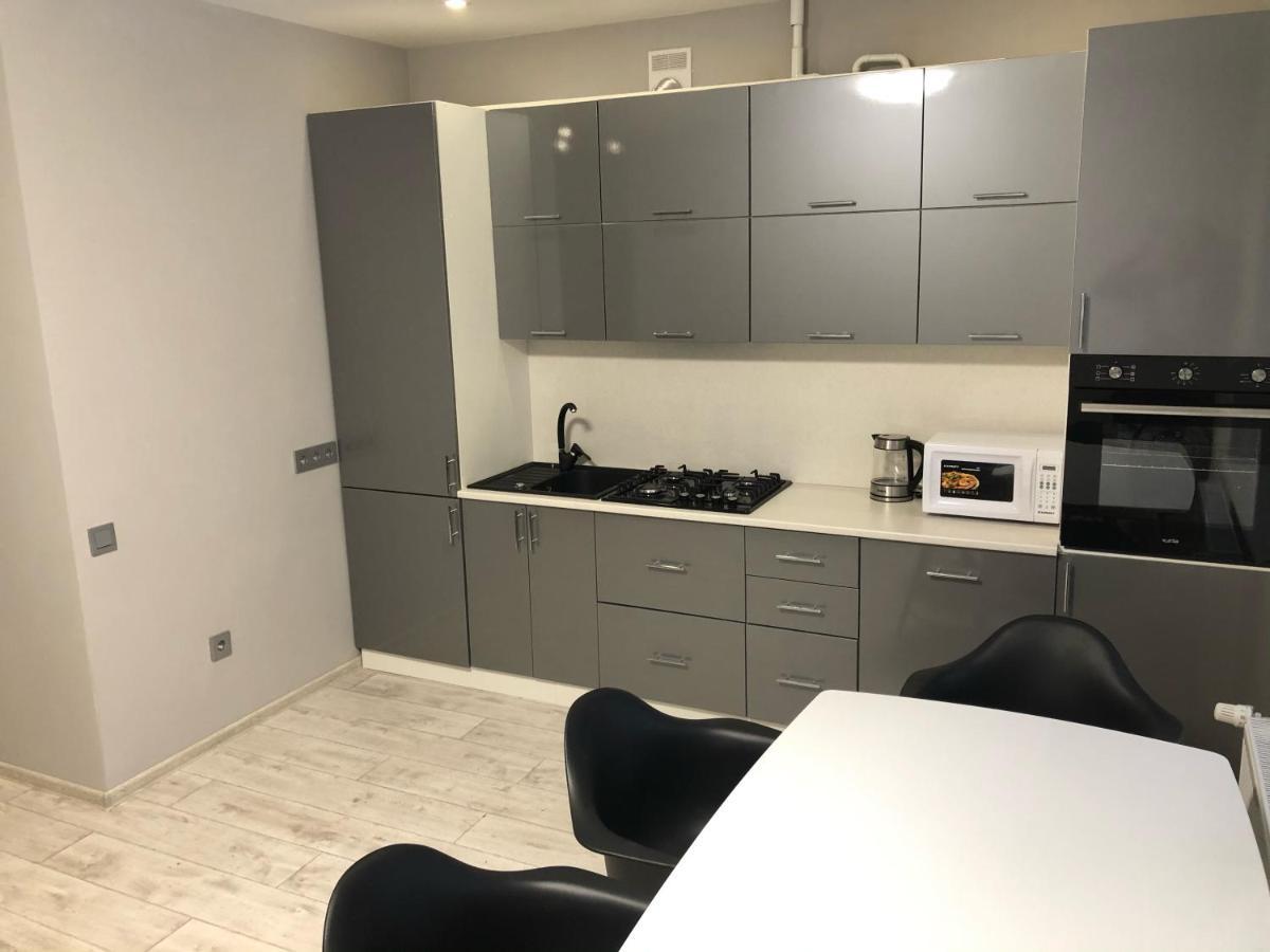 Gil Apartments, Volodimirskaja 90.246 - Majetok Bozdosh Uzhhorod Bagian luar foto